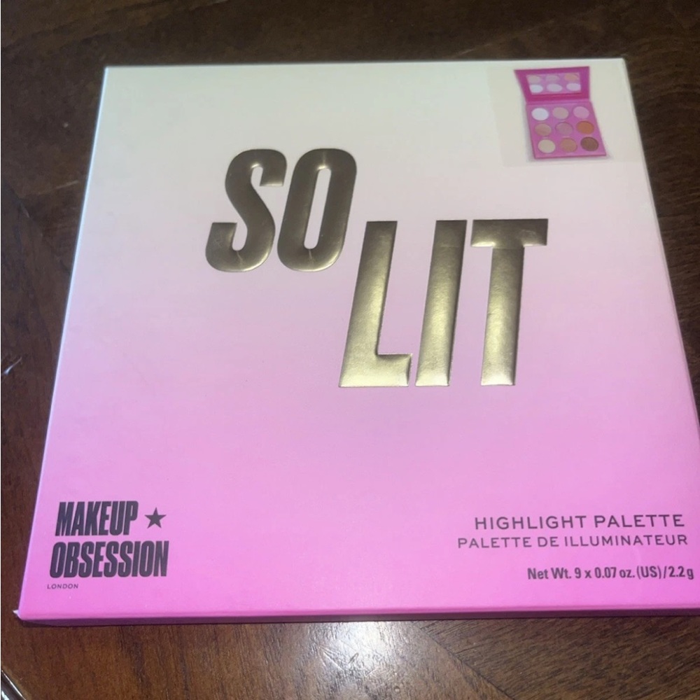 Makeup Forever So Lit Highlight Palette - Pink and Gold